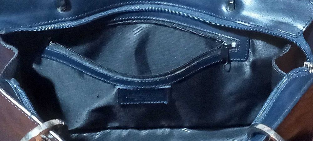 Geantă Valentino di Mario Valentino – piele naturală