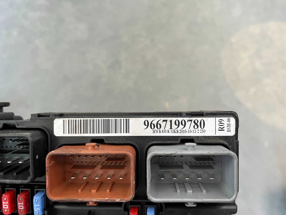 Бушонно табло Бушониера BSM R09-00 БСМ Р09-00 Peugeot 207 Citroen C3