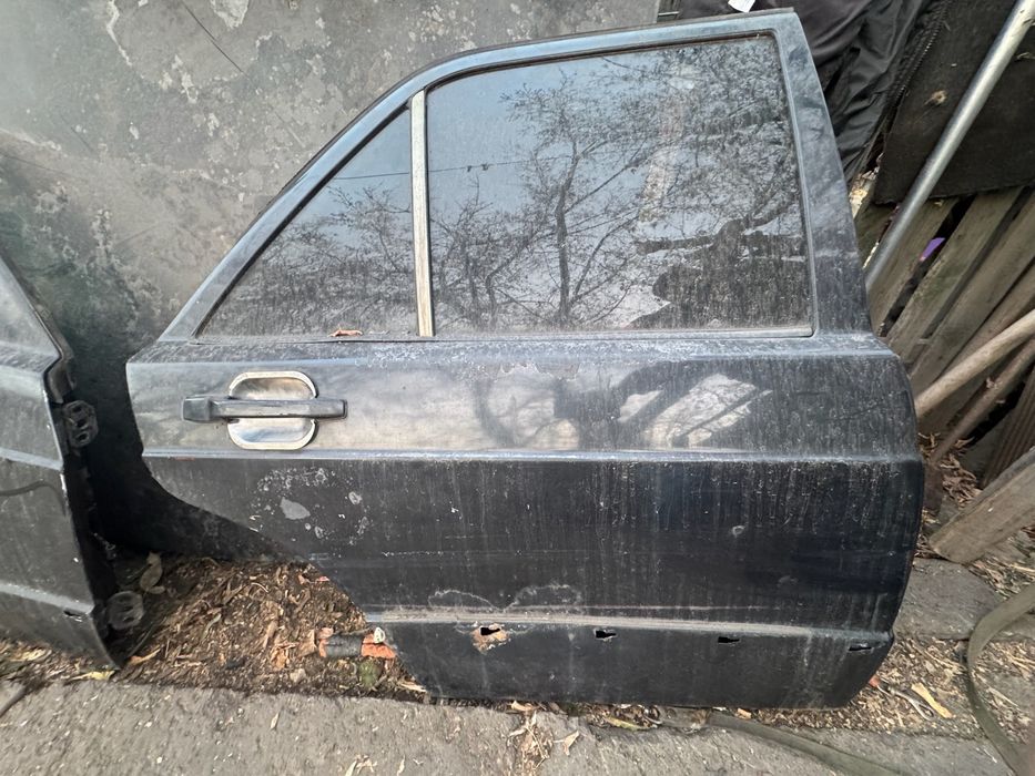 Запчасти мерседес 190