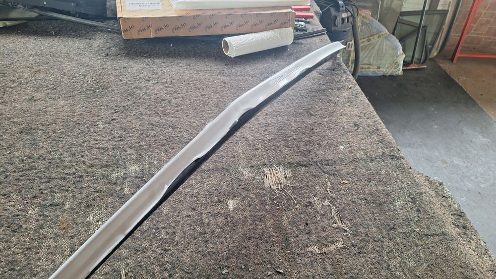 Спойлер за Mercedes