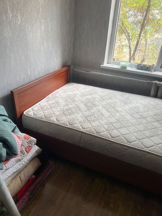 Кровать полуторка