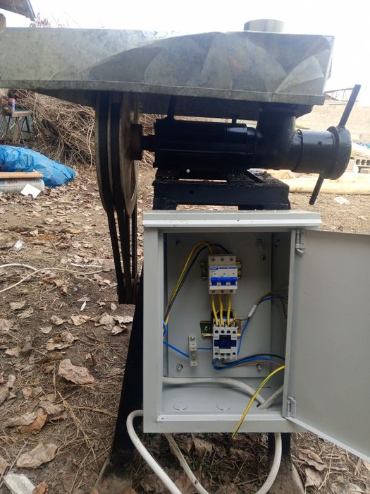 Meserofka sotiladi 380v