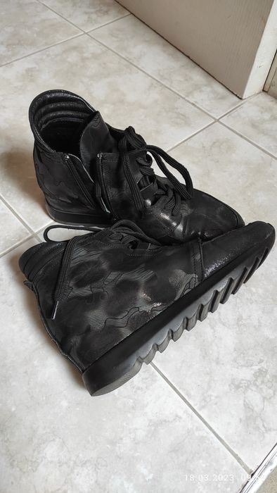 Дамски боти от естествена кожа