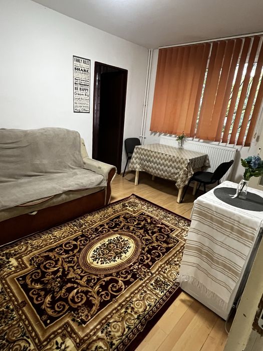 Inchiriez apartament 2 camere
