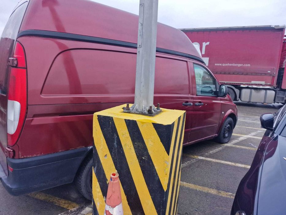 Vand autoutilitara Mercedez Benz Vito primul proprietar