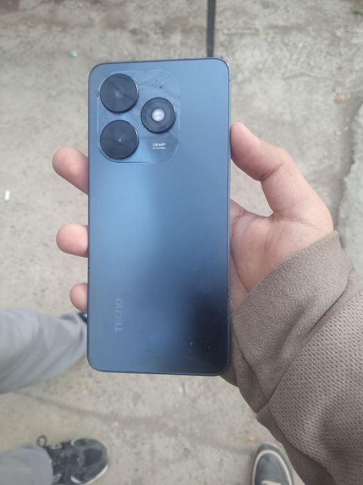 Tecno spark go 2024 sotiladi