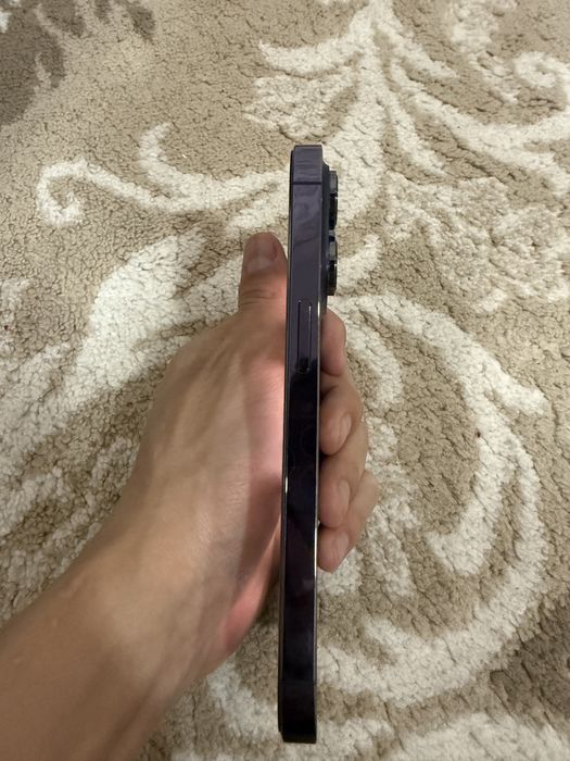 Продам iPhone 14 Pro