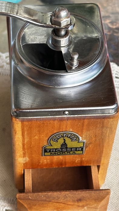 Винтич мелничка за кафе , кафемелачка