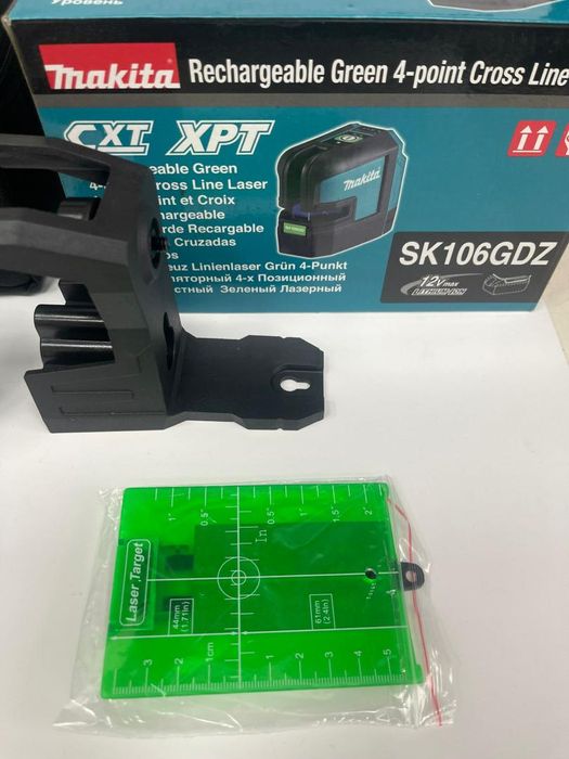 Laser de actiune Makita SK106GDZ 12V 35mm fara baterie si -A-