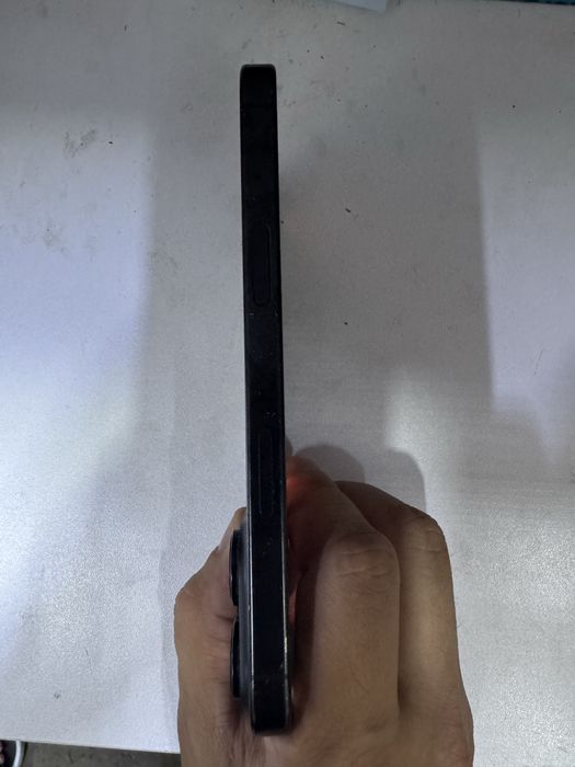 Iphone 16 pro karobkali simkartali 89%