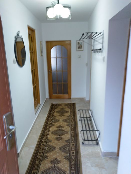 2 camere la curte
