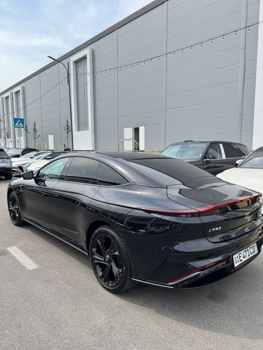 IM motors L7 (Zhiji L7)