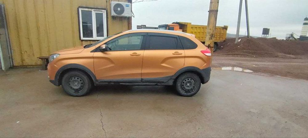 LADA XRAY sotiladi srochna