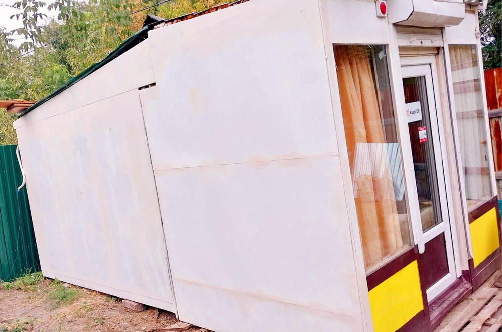 Продам большой магазин ларёк