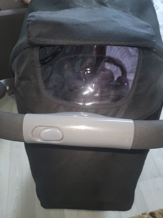 Коляска c chicco в отличном состоянии.