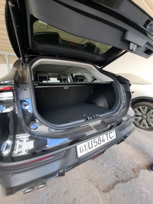 Dongfeng passenger Car T5 evo avtomashinasi sotiladi