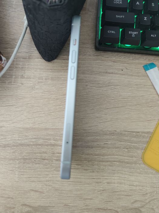 Iphone 15 с гаранция