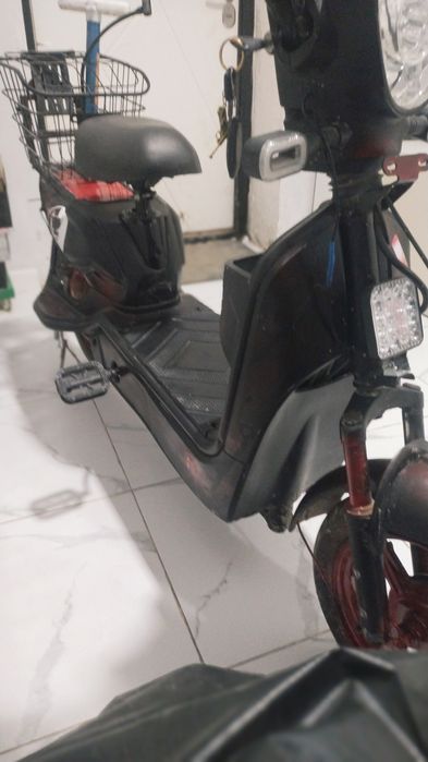 Скутер харошым састаяне ск8