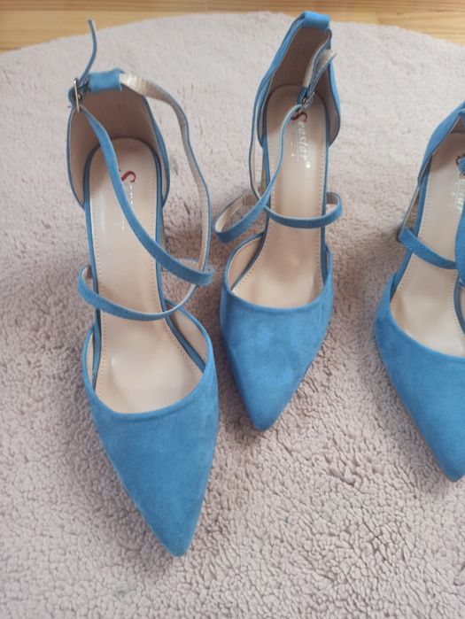 Pantofi noi Nr 38, 40