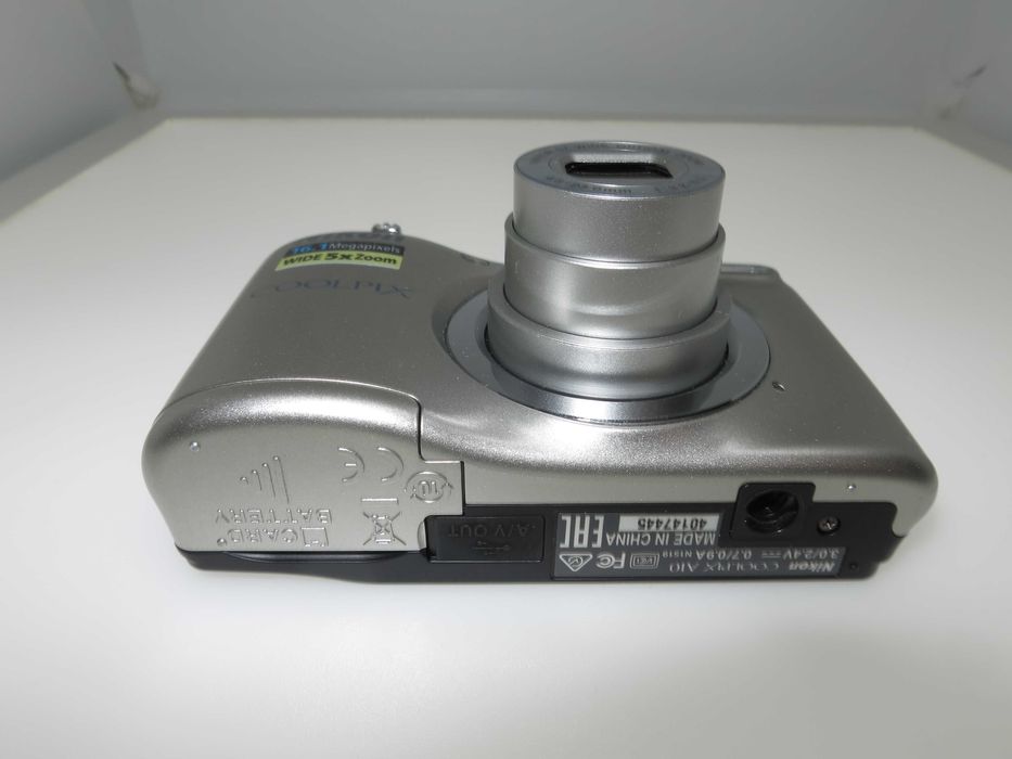 Nikon Coolpix A10 страхотен компактен фотоапарат цифрова камера