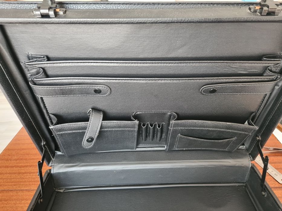 Дипломат Кожа  Чёрный