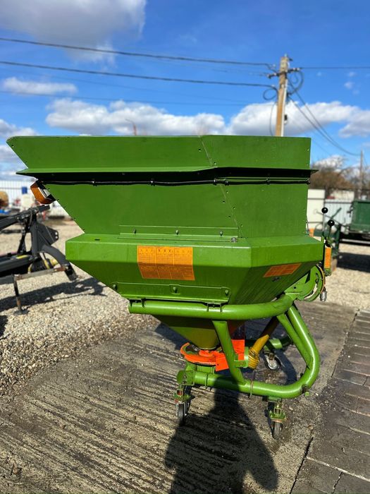 Distribuitor ingrasaminte/azot Amazone 1500l