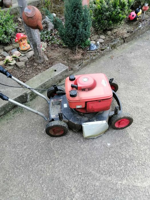 Косачка бензинова