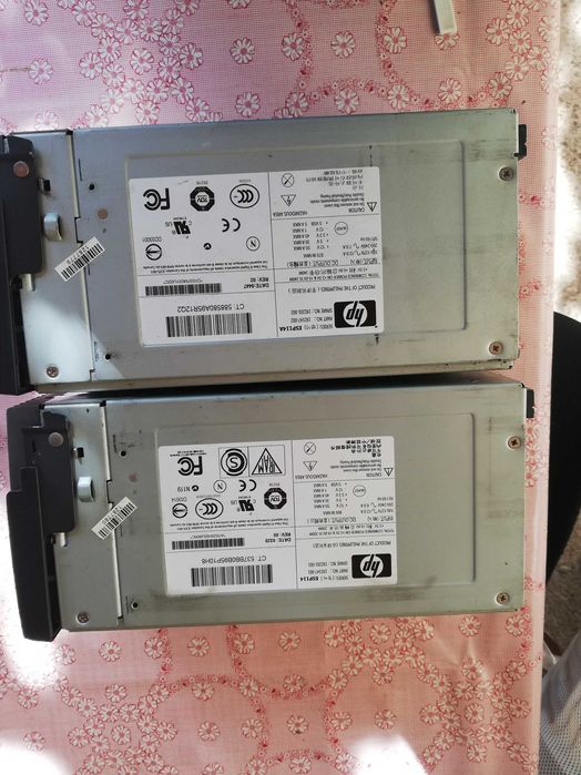 2 броя захранвания HP ESP114A