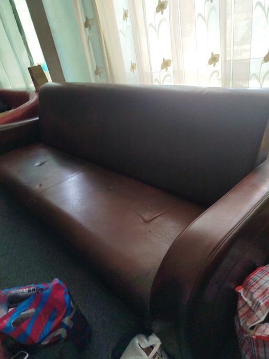 Диван кожаный (натуральная кожа) немецкого производства