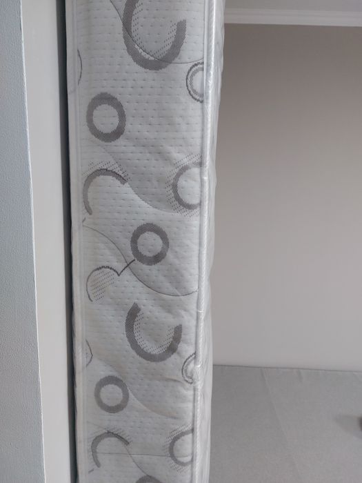 Матрас 200*200см