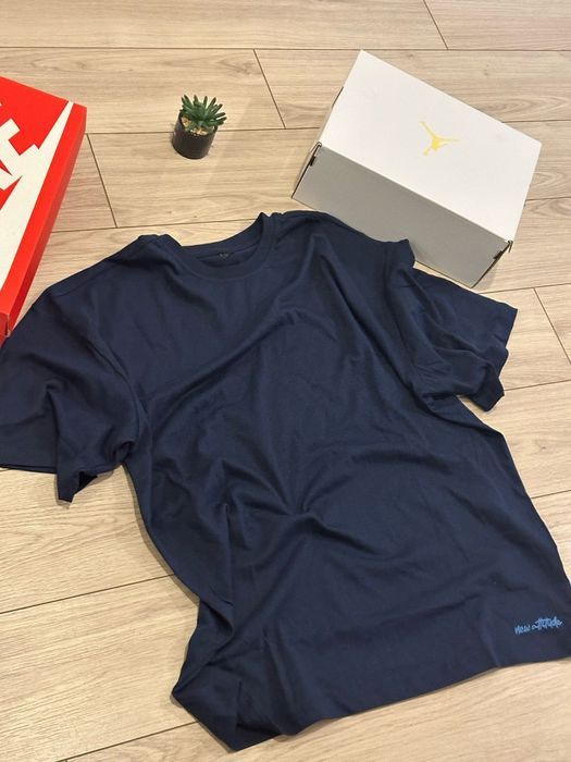 Vând urgent tricou new atitude