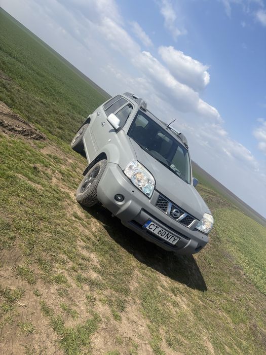 Vand sau schimb Nissan XTrail T30