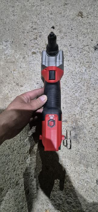 Pistol nituri/pop nituri Milwaukee M12 BPRT