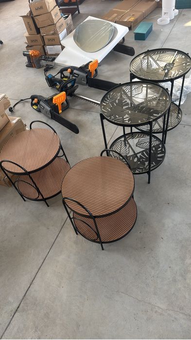 Masa pt living sau terasa