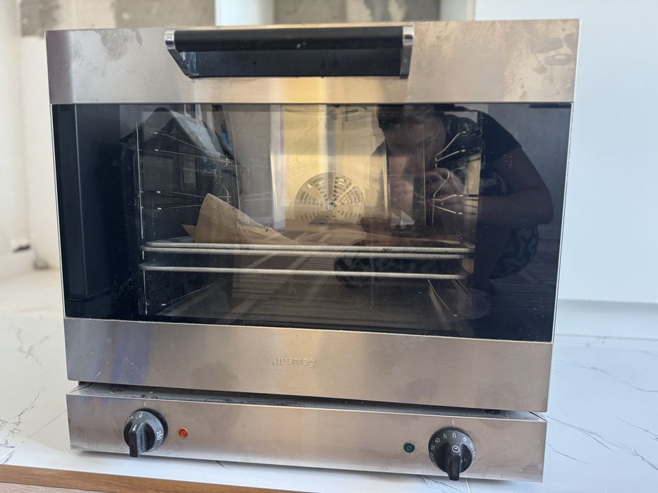 Духовка Smeg 250000