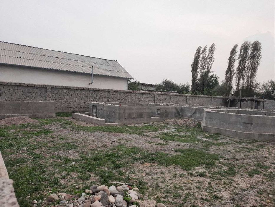 Yer sotiladi fundamenti blan