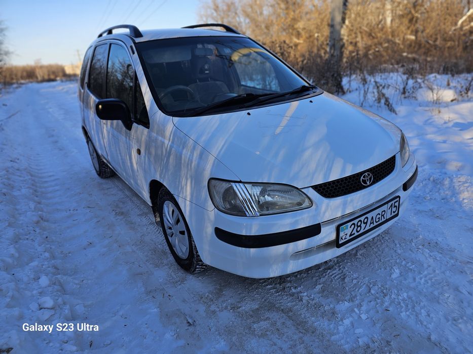 Тойота Спасио 1.8 4wd Автомат