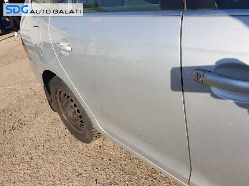 Usa Usi Portiera Portiere Dreapta Spate Dezechipata cu DEFECT VW Golf 6 Break Combi 2008 - 2014 Culoare LA7W