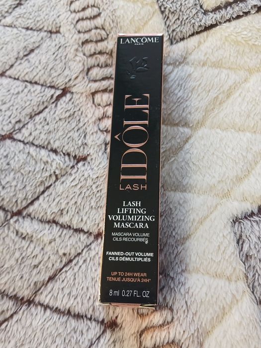 Продаю косметику. 20 000