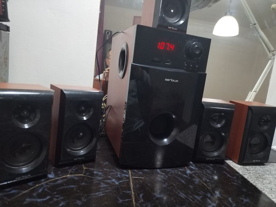 Home sistem 5. 1 Serioux cu boxe