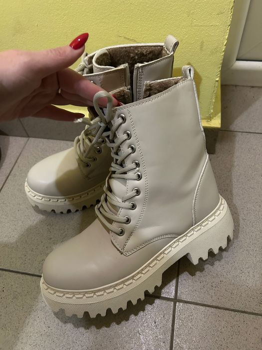 Дамски ботуши нови