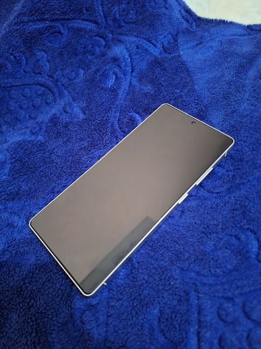 Samsung S25 Ultra - чисто ново състояние