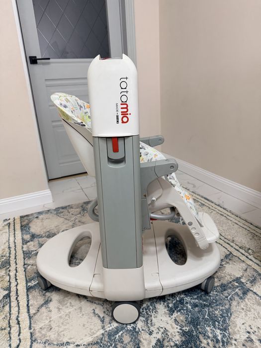 Стульчик-качалка 2в1 для кормления Peg Perego