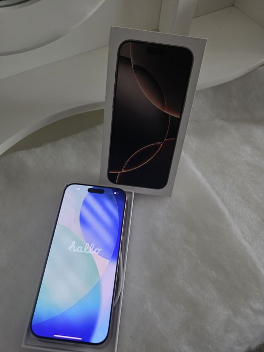 Vând iphone 16 pro max 256 GB Desert Titanium