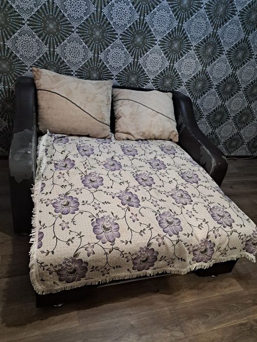 Отдам даром диван тройка