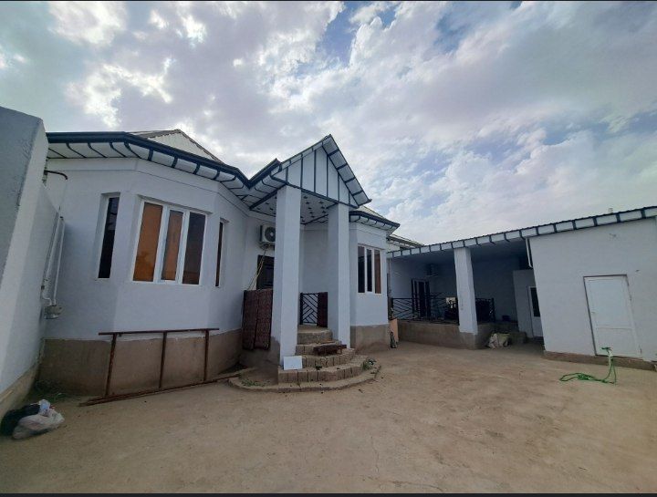 Ховли сотилади адресс Термез 5 микрорайонда