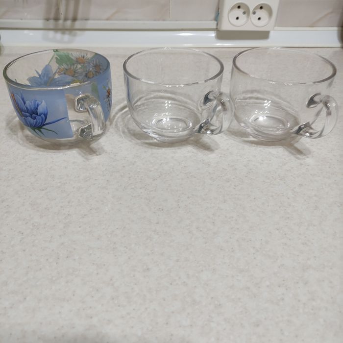 Бокалы продаю большие