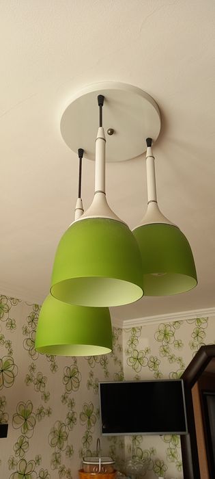 Светильник на три лампы