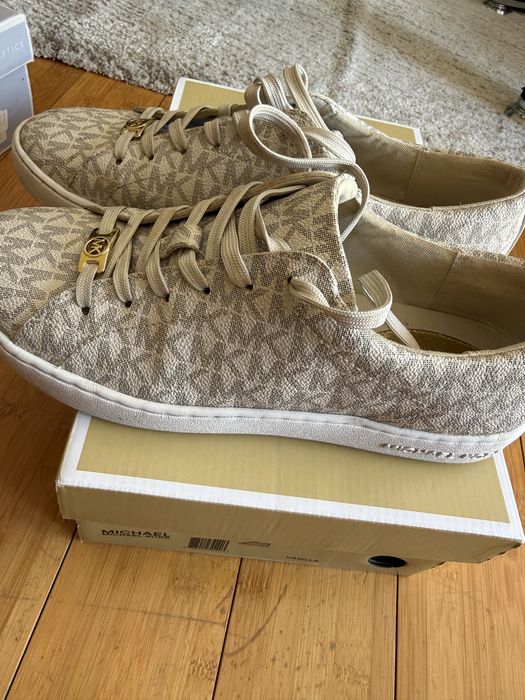 Michael Kors  39номер