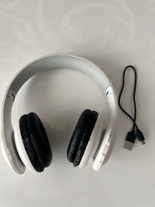 JBL Everest 300BT wireless Bluetooth 4.1